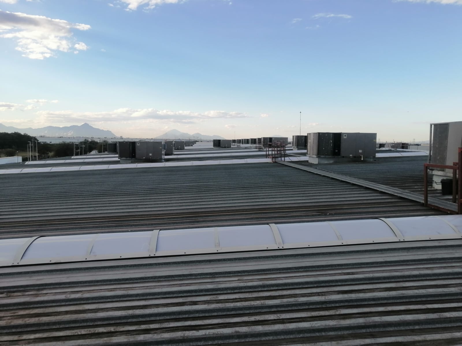 Aislamiento, TPO y policarbonatos — Protección térmica / Cubiertas / Envolventes (7/12)